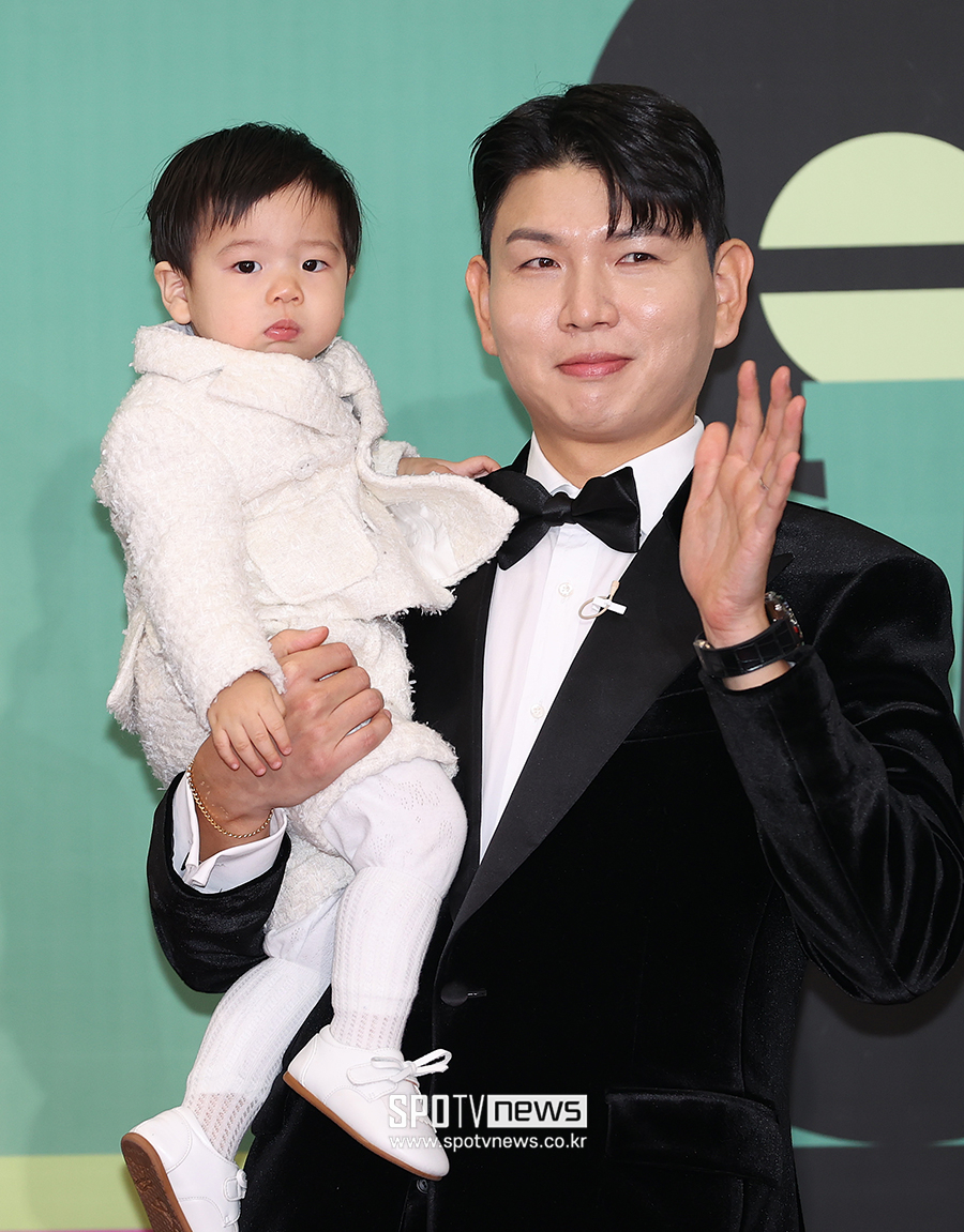 [포토S] 제이쓴, '똥별이 많이 컸죠?'