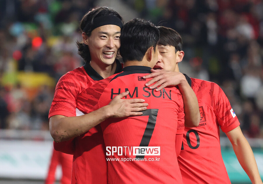 ▲ 대한축구협회(KFA)는 보도자료를 통해 “26일 오전 서울시내 소재 호텔에서 대표팀이 소집한다. 전체 16명 중 K리그 선수를 포함한 조규성, 이재성, 정우영, 송범근까지 15명이 입소할 예정이다”라고 알렸다. 최종명단은 28일에 발표된다 ⓒ곽혜미 기자
