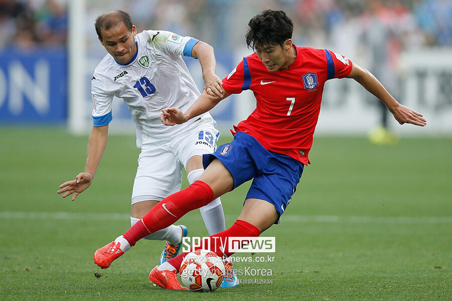 ▲ 손흥민이 한국 축구의 숙원인 아시안컵 우승을 목표로 카타르로 향한다