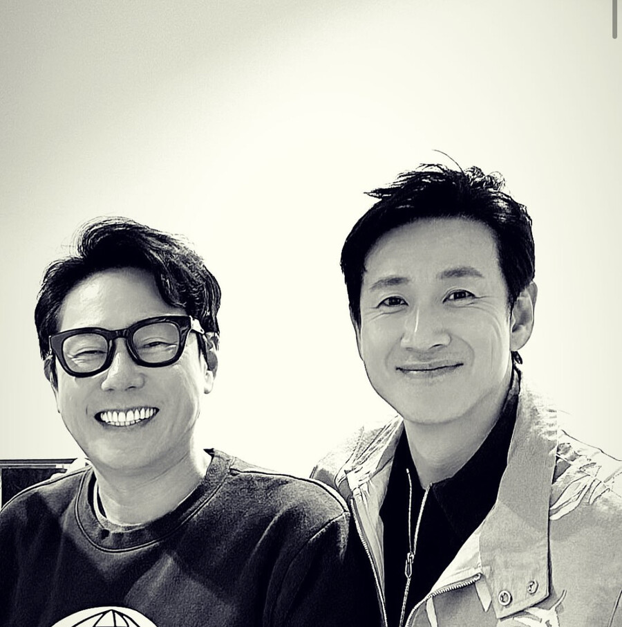 ▲ 윤종신과 이선균. 출처| 윤종신 SNS