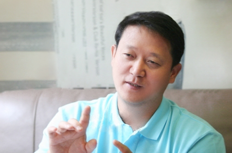 김광수, 한류홀딩스와 첫 프로젝트 내년 3월 발표…'희망은 깨어 있는 꿈이다' 기획중