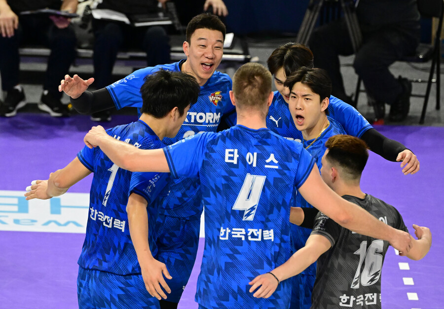‘타이스 25득점 맹폭’ 한국전력 연패 충격 딛고 새해 첫 경기 승리 [SPO 인천]