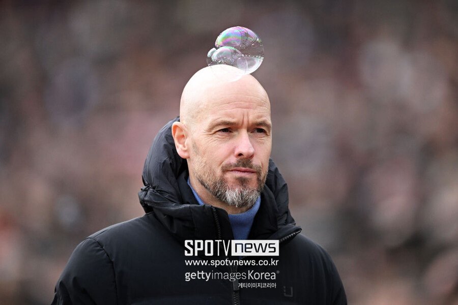 ▲ 글로벌 스포츠 매체 ‘ESPN'은 3일(한국시간) “우리 소식통에 따르면, 이네오스(랫 클리프 보유 기업)의 단장 데이브 브레일퍼스트 경은 맨체스터 유나이티드 선수 영입 방식 개편을 원한다. 하지만 텐 하흐 감독은 자신의 의사 결정 과정의 핵심적인 부분은 남아있길 열망한다”라고 알렸다
