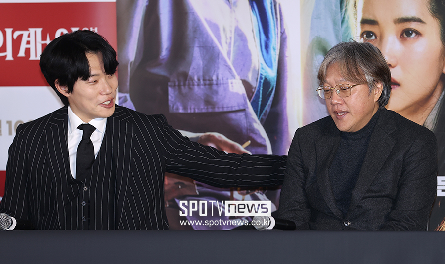 ▲ 류준열 최동훈 감독 ⓒ곽혜미 기자