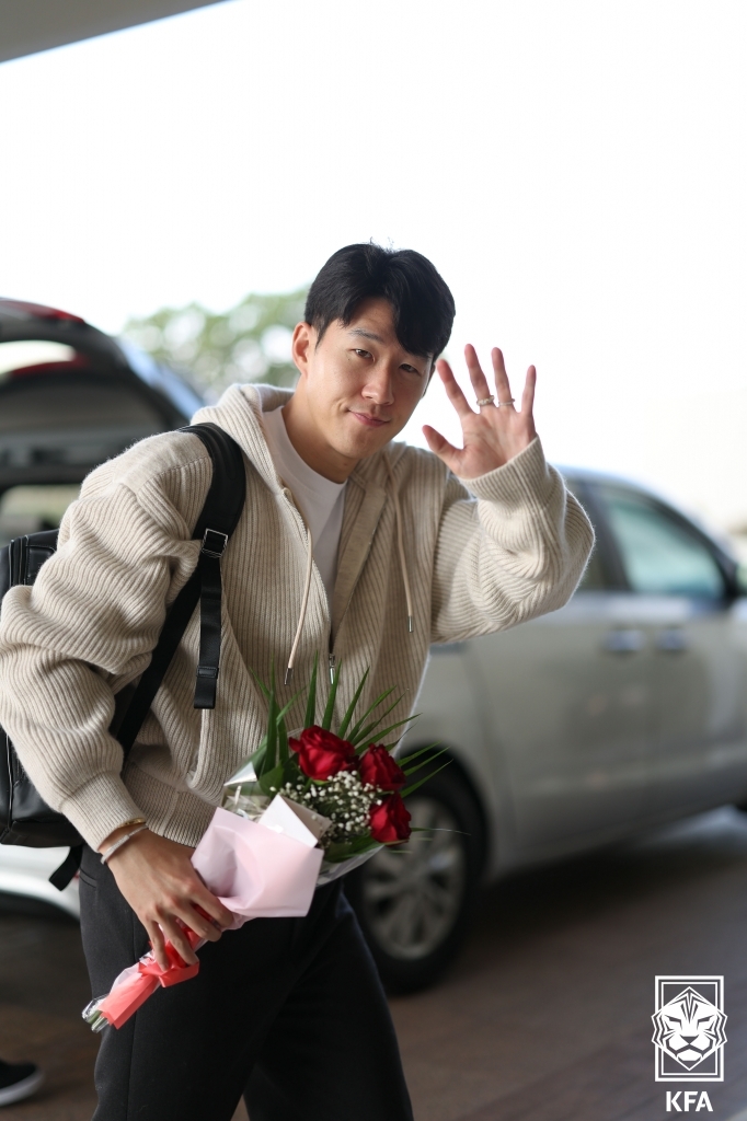 '손흥민·황희찬 합류' 64년 만에 정상 도전, 클린스만호 UAE 입성…'결전지' 카타르 10일에 간다