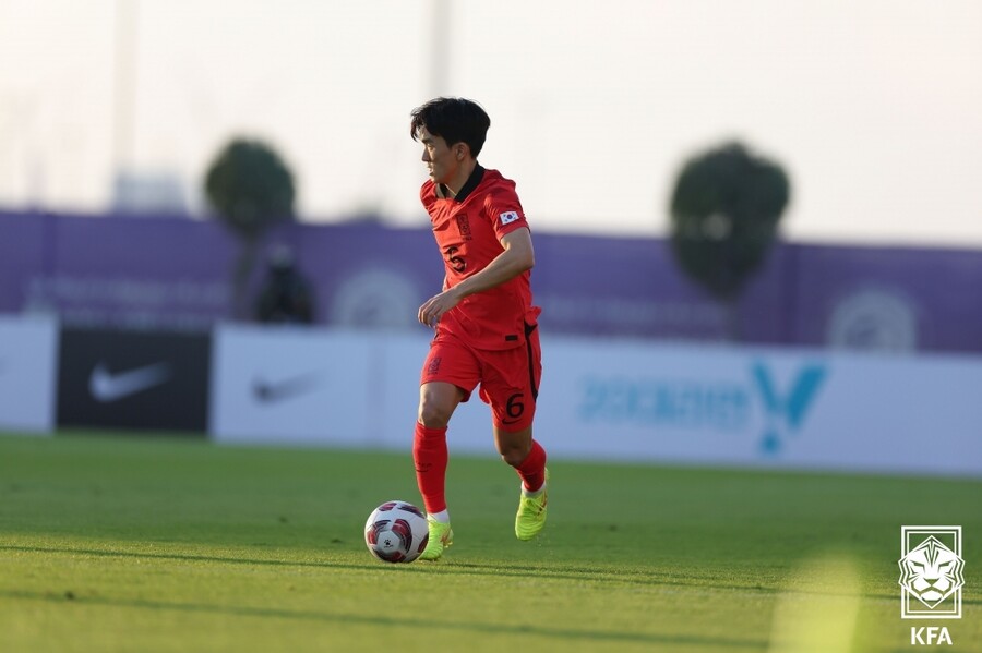▲ 한국 대표팀은 6일(한국시간) 아랍에미리트(UAE) 뉴욕대 아부다비 스타디움에서 열린 2023 아시아축구연맹(AFC) 아시안컵 본선 진출 대비 평가전에서 이라크를 1-0으로 제압했다. 한국의 아시안컵 목표는 우승이다. 조별리그 E조에 포함돼 바레인(15일), 요르단(20일), 말레이시아(25일)를 차례로 만난다. 1956년 초대 대회, 1960년 제2회에서 우승한 이후 무려 64년 동안 우승하지 못했기에 이번엔 반드시 정상을 밟으려는 각오다 ⓒ대한축구협회