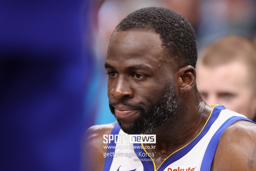 상대 때려눕힌 드레이먼드 그린, 은퇴까지 고려했다…NBA 총재가 말려