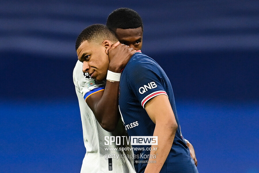 '하루 만에 충격 반전' "음바페 레알과 연봉 2235억 합의 X"…PSG 재계약 추진 중