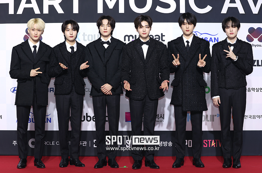 NCT 드림 '올해의 앨범상'→정국·세븐틴 3관왕…'써클차트 어워즈', 부산서 열린 K팝 축제[종합]