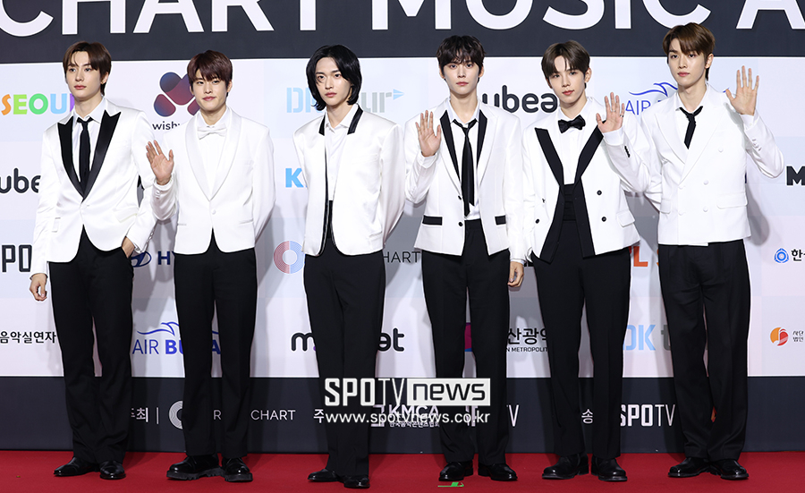 [포토S] 라이즈, '화이트 재킷 입고'