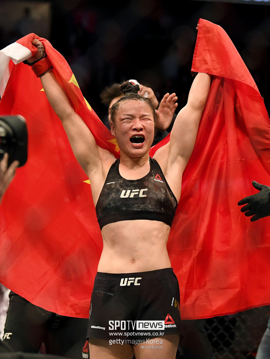 [오피셜] '사상 최초' 중국인 파이터끼리 UFC 타이틀전 성사