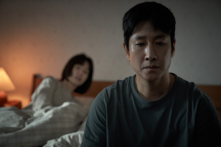 ▲ 이선균. 출처|영화 '잠' 스틸
