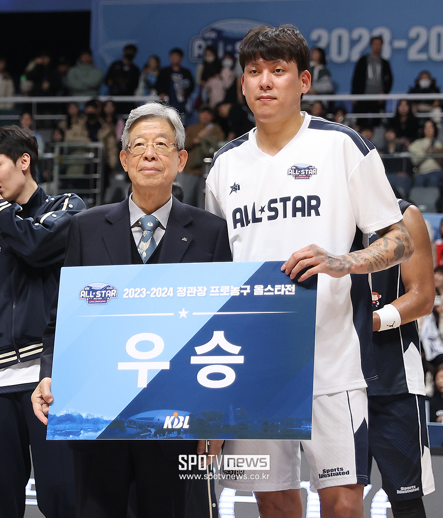 ▲ 김희옥 KBL 총재 최준용 ⓒ곽혜미 기자