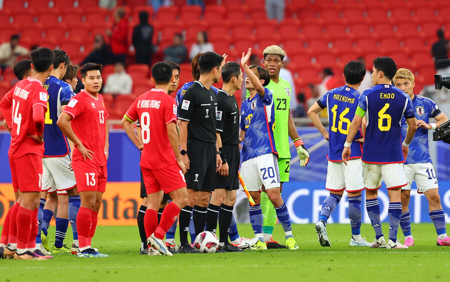 ▲ 호주는 인도에 2-0 승리를 거뒀지만, 고전했다. 일본도 전반 막판이 되기 전까지 베트남에 1-2로 지고 있었다. 결과는 4-2 승리였지만, 베트남의 기세는 생각보다 놀라웠다는 평가다. ⓒ연합뉴스