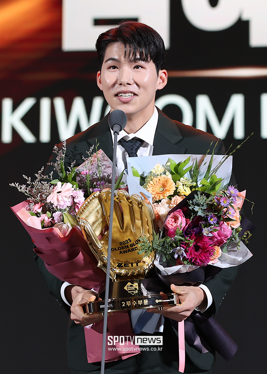 ▲ 김혜성은 KBO 역대 최초로 2루수와 유격수 부문 골든글러브를 모두 품은 선수다. ⓒ곽혜미 기자