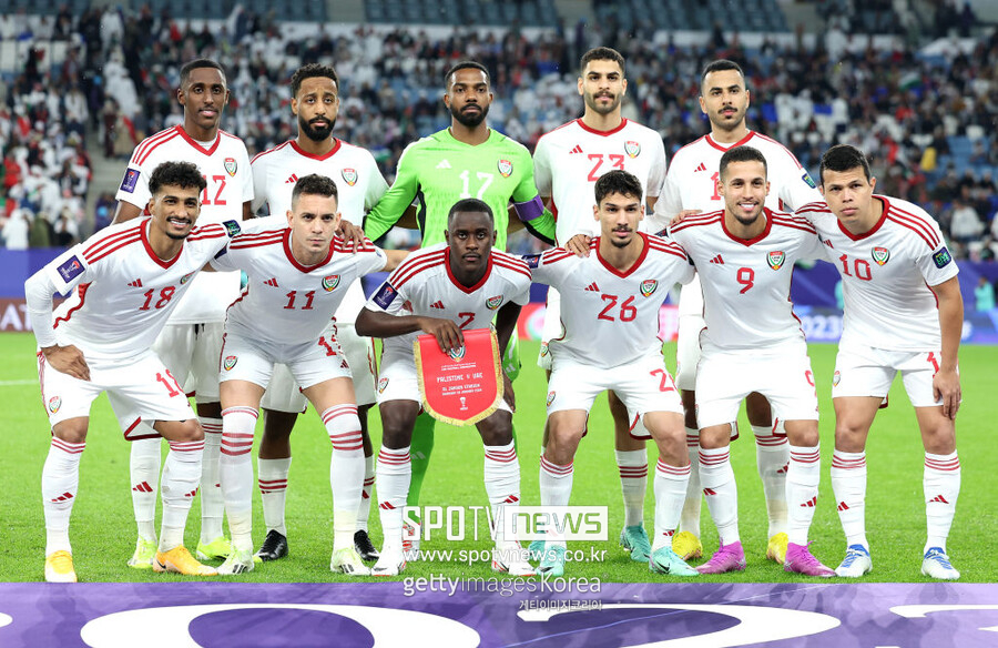 ▲ 벤투 감독이 이끄는 아랍에미리트(UAE) 축구대표팀은 19일 오전(한국시간) 카타르 알와크라 알자누브 스타디움에서 열린 2023 아시아축구연맹(AFC) 아시안컵 C조 조별리그 2차전에서 팔레스타인과 1-1 무승부를 거뒀다.