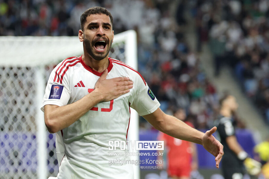 ▲ 벤투 감독이 이끄는 아랍에미리트(UAE) 축구대표팀은 19일 오전(한국시간) 카타르 알와크라 알자누브 스타디움에서 열린 2023 아시아축구연맹(AFC) 아시안컵 C조 조별리그 2차전에서 팔레스타인과 1-1 무승부를 거뒀다.