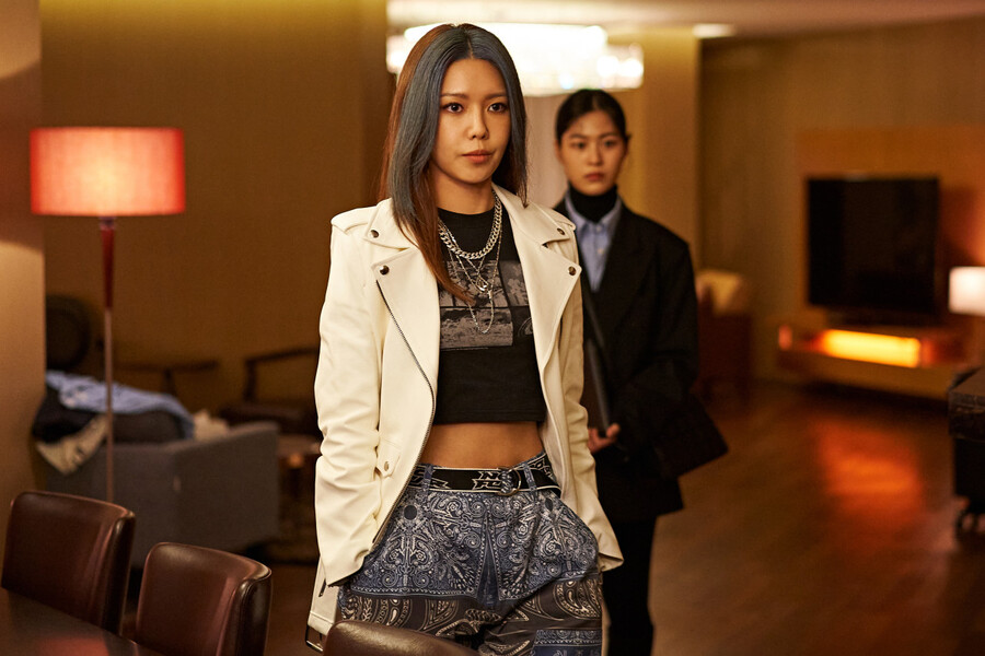 '데드맨' 김희애 "'소녀시대' 수영, 싱크로율 1등…노래도 연기도 잘해"