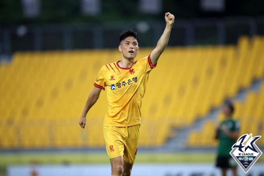 ▲ 대전하나시티즌이 광주FC에서 국가대표 미드필더 이순민을 영입했다고 19일 밝혔다.  ⓒ한국프로축구연맹
