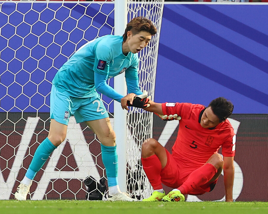 ▲ 이상윤 위원은 경기력이 좋지 않을 땐 ‘못 하면서도 이기는 축구’ 필요성을 강조했다. 요르단전엔 선발로 뛰지 못했던 이재성 활용과 조합도 고민해야 할 문제였다. 어쩌면 졸전이라고 볼 수도 있었던 이날, 한국 대표팀이 쓴 보약을 먹고 향후엔 단점을 보완해 쭉쭉 나아가길 응원했다 ⓒ연합뉴스
