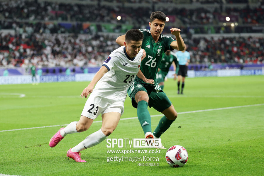 ▲ 사우디아라비아 축구대표팀은 22일(한국시간) 카타르 알라이얀의 아흐메드 빈 알리 스타디움에서 열린 2023 아시아축구연맹(AFC) 아시안컵 F조 2차전에서 키르기스스탄을 2-0으로 제압했다