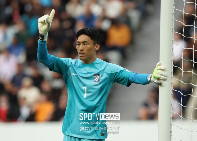 ▲ 대한축구협회는 22일 “김승규 선수 금일 저녁 11시 팀에서 소집 해제돼 귀국한다. 귀국하는대로 바로 수술을 진행하고 회복 및 재활에 들어간다. 김승규가 부상으로 낙마했지만 대회규정상 첫 번째 경기가 지났기 때문에 대체 발탁은 불가하다”라고 알렸다