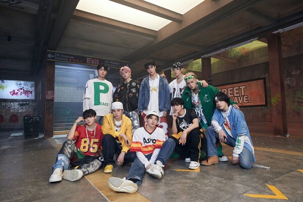 ▲ 2월 12일 일본 지상파 TBS 'CDTV 라이브! 라이브!' 밸런타인데이 특집에 출연하는 트레저. 제공|YG엔터테인먼트