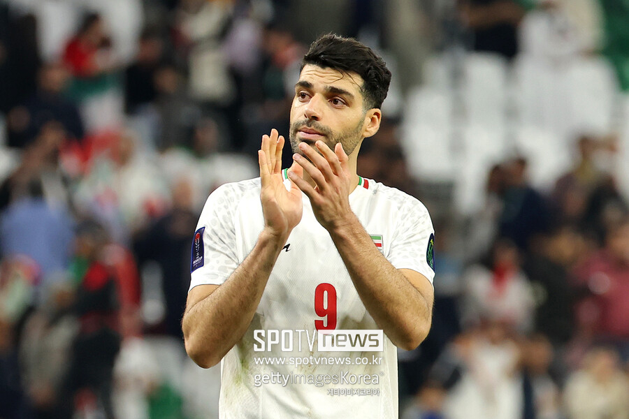 ▲ UAE는 24일(한국시간) 카타르 알라이얀 에듀케이션 시티 스타디움에서 열린 2023 아시아축구연맹(AFC) 카타르 아시안컵 조별리그 C조 3차전에서 이란에 1-2로 무릎을 꿇었다.승점 4점과 함께 팔레스타인을 득실 차로 밀어 내며 조 2위로 16강에 올랐다. A조 2위인 타지키스탄과 16강에서 경기한다.