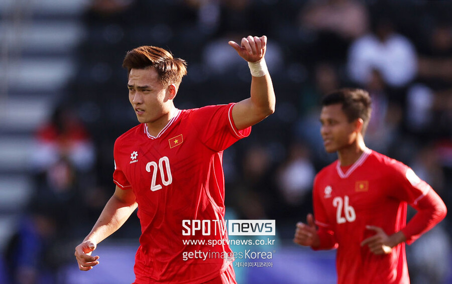 ▲ 필립 트루시에 감독이 이끈 베트남은 지난 24일 도하 자심 빈 하마드 스타디움에서 열린 2023 아시아축구연맹(AFC) 카타르 아시안컵 조별리그 D조 3차전에서 이라크에 2-3으로 패했다. 이날 패배로 베트남은 이번 대회 3전 전패를 기록하며 쓸쓸하게 짐을 쌌다.