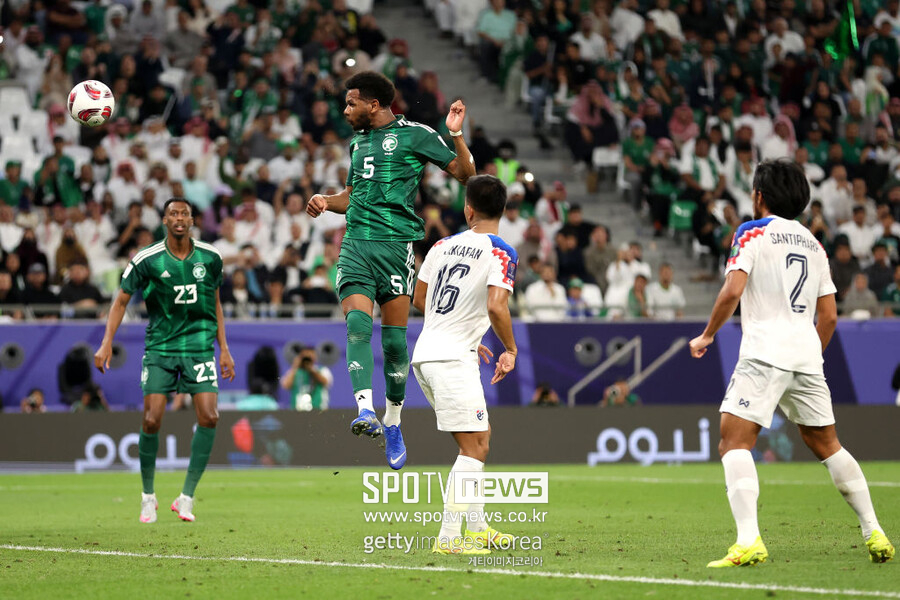 ▲ 로베르토 만치니 감독이 이끄는 사우디아라비아 축구대표팀은 26일(한국시간) 카타르의 에듀케이션 시티 스타디움에서 열린 아시아축구연맹(AFC) 2023 아시안컵 조별리그 F조 3차전에서 태국과 0-0 무승부를 거뒀다. 이날 결과에 따라, 사우디는 F조 1위로 16강에 진출하며 한국과 16강에서 맞붙게 됐다. 