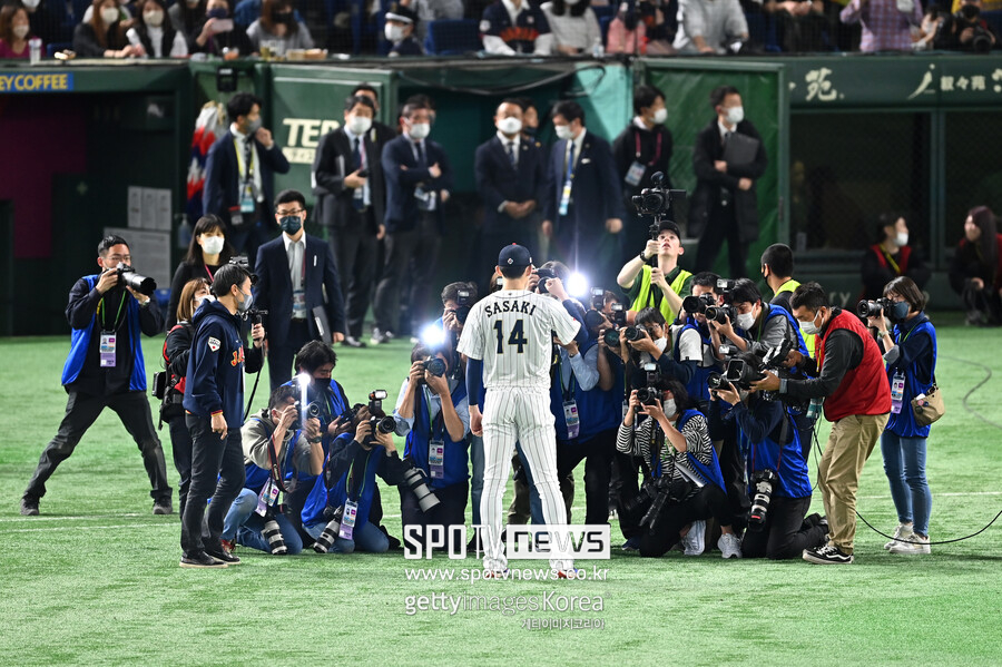 괴물투수에서 '금쪽이'로…사사키 마침내 구단과 합의, MLB 도전-선수회 탈퇴 뒷얘기 기자회견에서 밝힌다