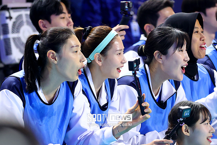 ▲ 김연경 김수지 염혜선 ⓒ곽혜미 기자