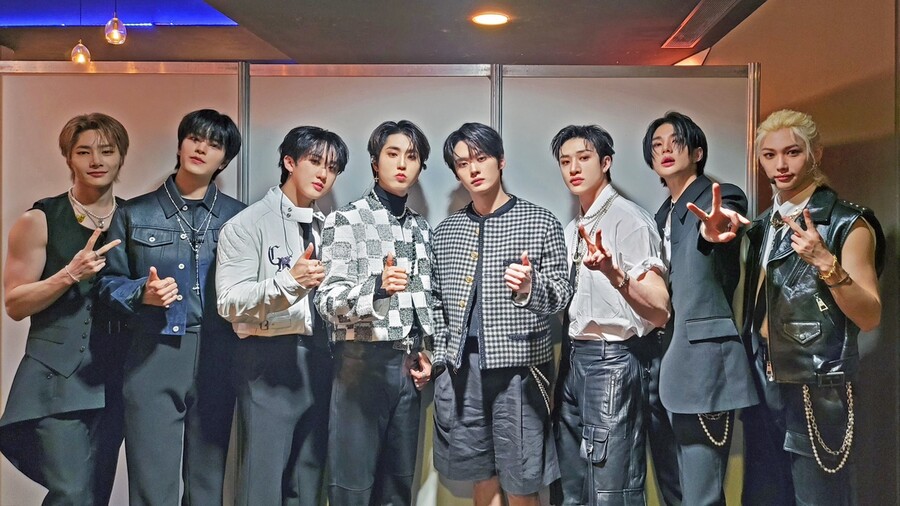 스트레이 키즈, 佛 자선 콘서트 참석…K팝 보이그룹 최초