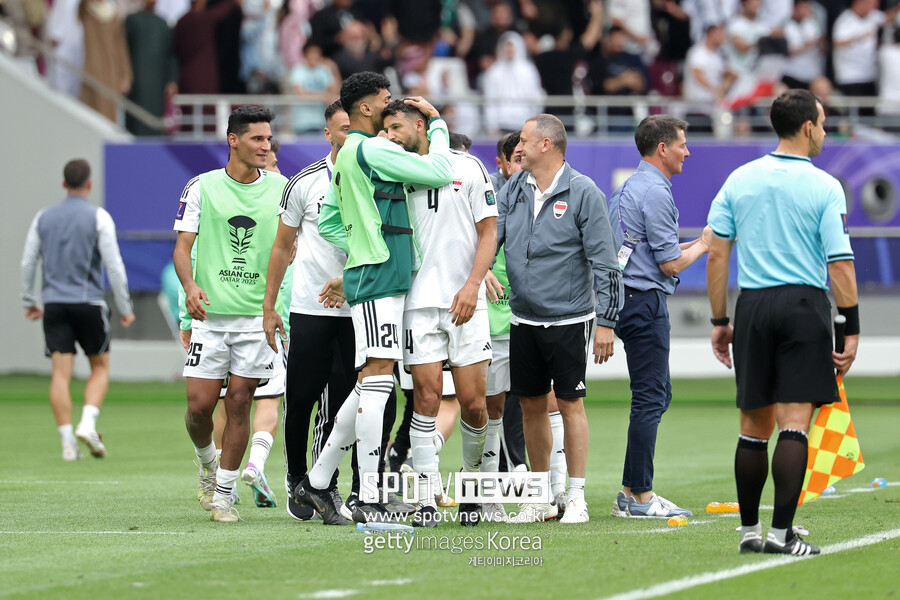 ▲ 요르단이 29일(한국시간) 카타르 알라이얀 칼리파 국제경기장에서 열린 2023 아시아축구연맹(AFC) 카타르 아시안컵 16강전에서 이라크에 3-2 역전승을 거두고 8강에 올랐다.
