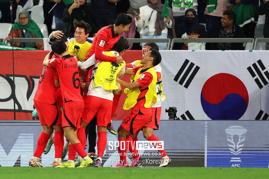 ▲ 한국은 31일(한국시간) 카타르 알 라이안 에듀케이션시티 스타디움에서 열린 2023 아시아축구연맹(AFC) 카타르 아시안컵 16강전에서 승부 차기 끝에 사우디아라비아를 4-2로 꺾고 8강에 올랐다.