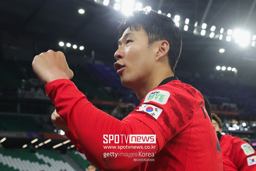 ▲ 손흥민은 31일(한국시간) 카타르 알 라이안 에듀케이션시티 스타디움에서 열린 2023 아시아축구연맹(AFC) 카타르 아시안컵 16강전 사우디아라비아와 경기에서 120분 풀타임을 소화했다.