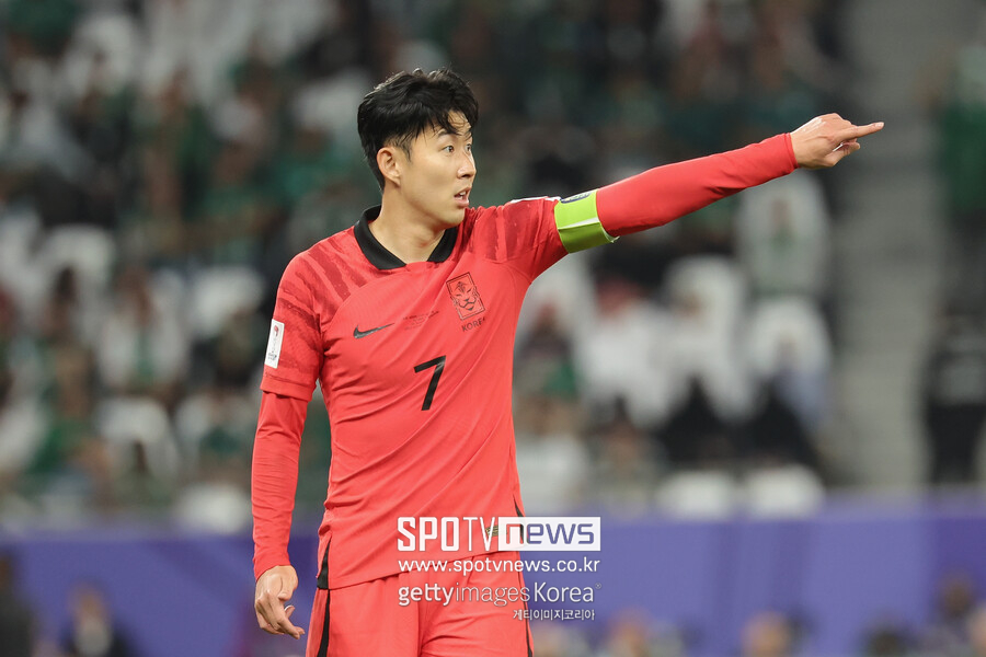▲ 손흥민은 31일(한국시간) 카타르 알 라이안 에듀케이션시티 스타디움에서 열린 2023 아시아축구연맹(AFC) 카타르 아시안컵 16강전 사우디아라비아와 경기에서 120분 풀타임을 소화했다.