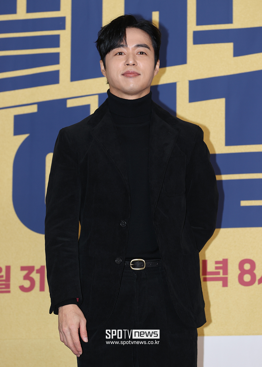 [포토S] 오민석, 올블랙 패션
