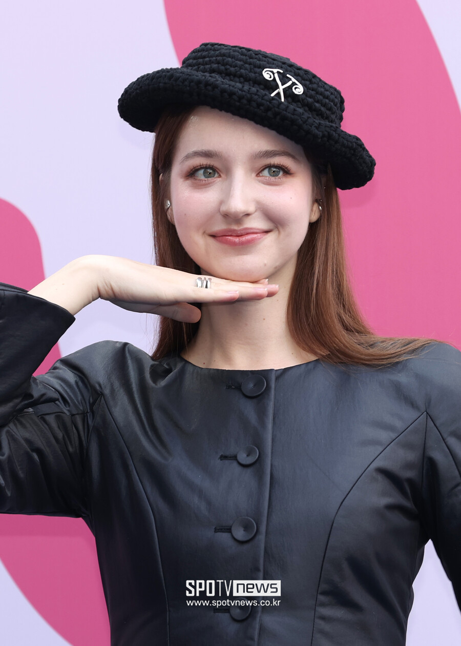 [포토S] 안젤리나 다닐로바, '미모 뽐내며'