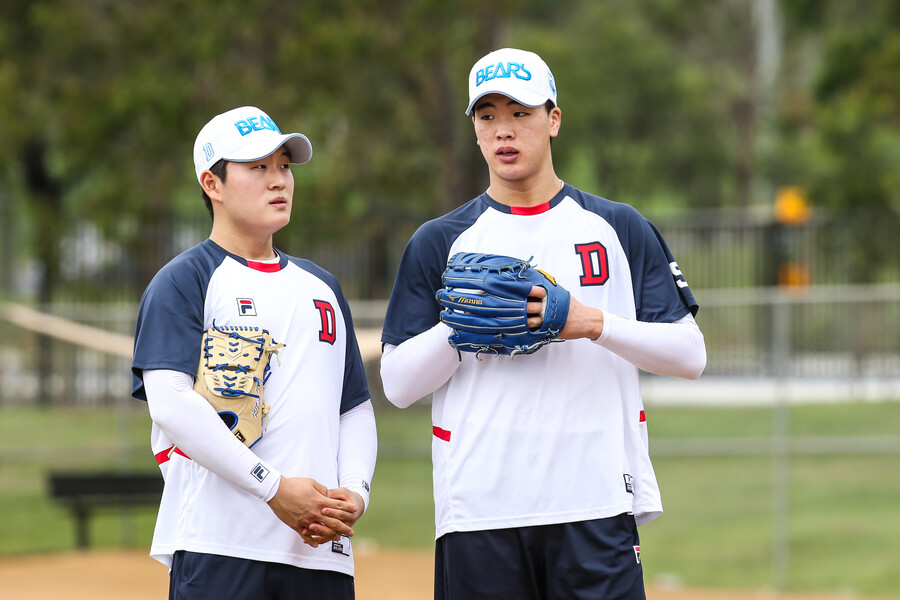 ▲ 김택연(왼쪽)과 최준호