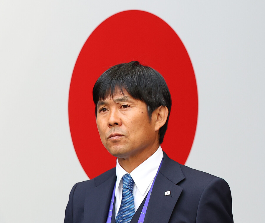 ▲ 모리야스 하지메 일본 축구대표팀 감독은 자국 감독으로 2010 남아공월드컵 오카다 다케시, 2018 러시아 월드컵 니시노 아키라에 이어 세 번째로 2022 카타르 월드컵에서 16강 진출을 견인했다. 모리야스 감독은 러시아 대회 당시 코치였다. 이번 아시안컵 8강 탈락으로 운신이 폭이 좁아졌다는 평가가 일본 내에서 나온다.  ⓒ연합뉴스