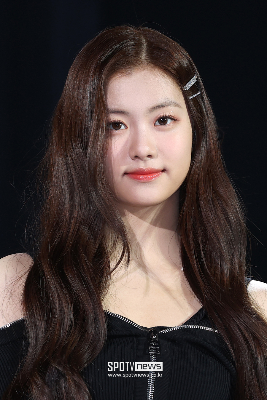 김가람, 학폭 의혹→르세라핌 탈퇴 후 첫 공식석상…서공예 졸업식 참석