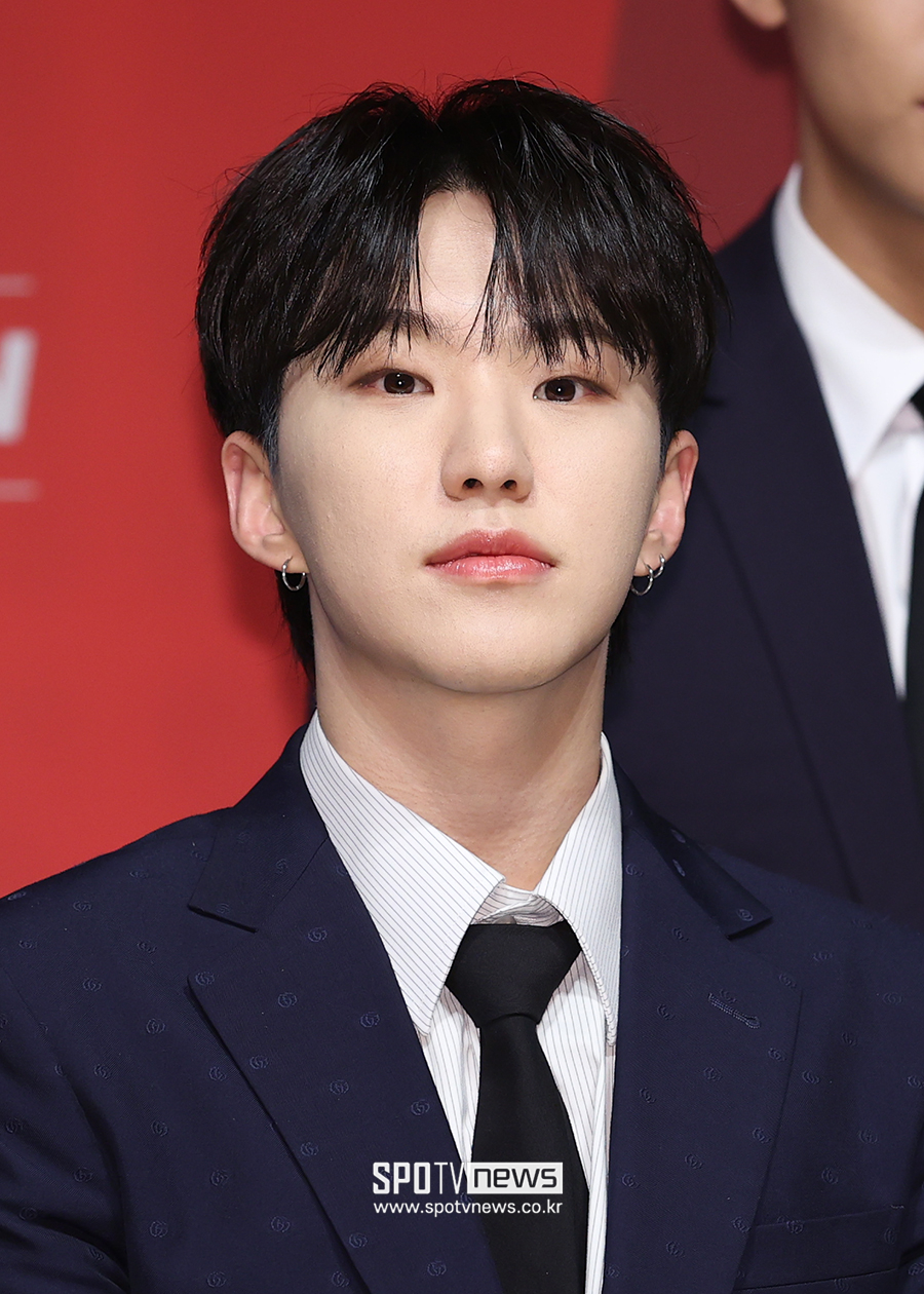 세븐틴 호시, 1억 기부…해외 국립고아학교 설립 지원