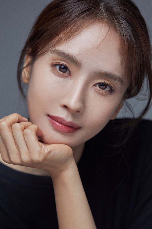 박정아, '야한 사진관' 출연…매력적인 변호사 역할