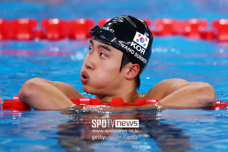 '라스트 50m서 역전' 황선우 "없던 세계선수권 금메달 꿈 이뤘다"...파리 올림픽 기대감 최고조