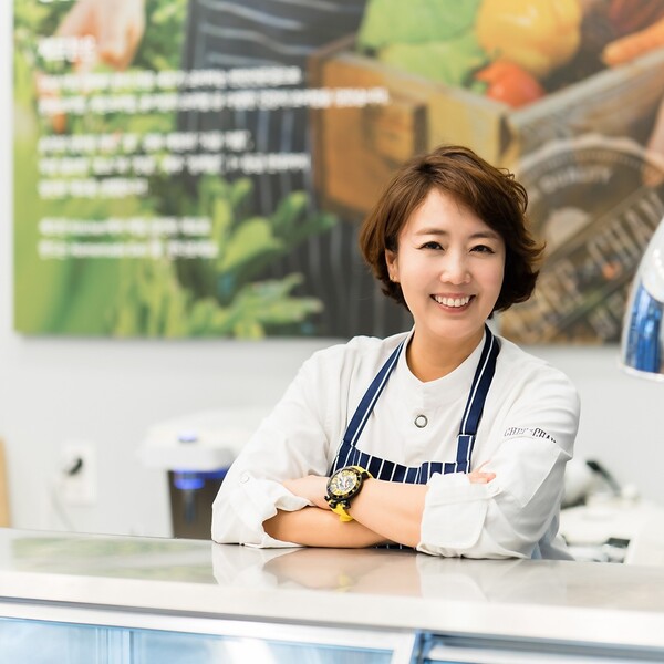 홍신애, 린브랜딩과 전속계약…요리·방송·외식사업 등 영역 확장