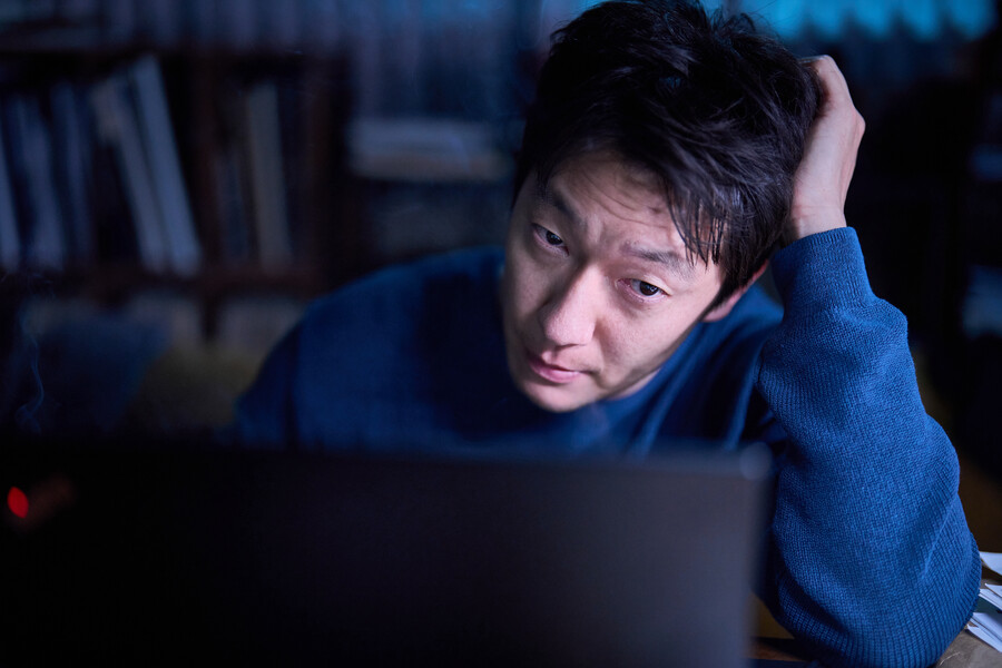 손석구, 이번엔 물불 안 가리는 기자다('댓글부대')