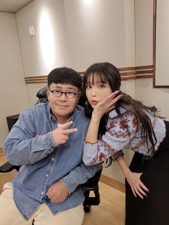 ▲ 조영수(왼쪽), 홍진영. 제공| 아이엠에이치엔터테인먼트
