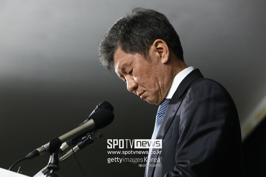 [SPO ISSUE]입장발표 아닌 '웅변대회?'...정몽규, 빠른 내분 인정→"선수들 지켜달라" 호소