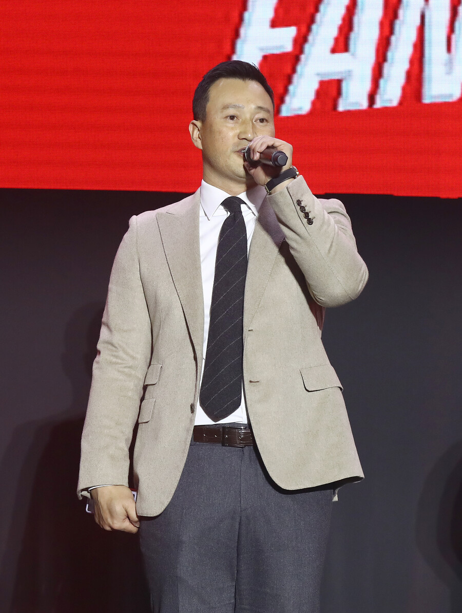 [스포타임 Q&A] “트레이드, 최정 다년 계약 하나요?” 팬들이 물었다, 김재현 단장이 답했다